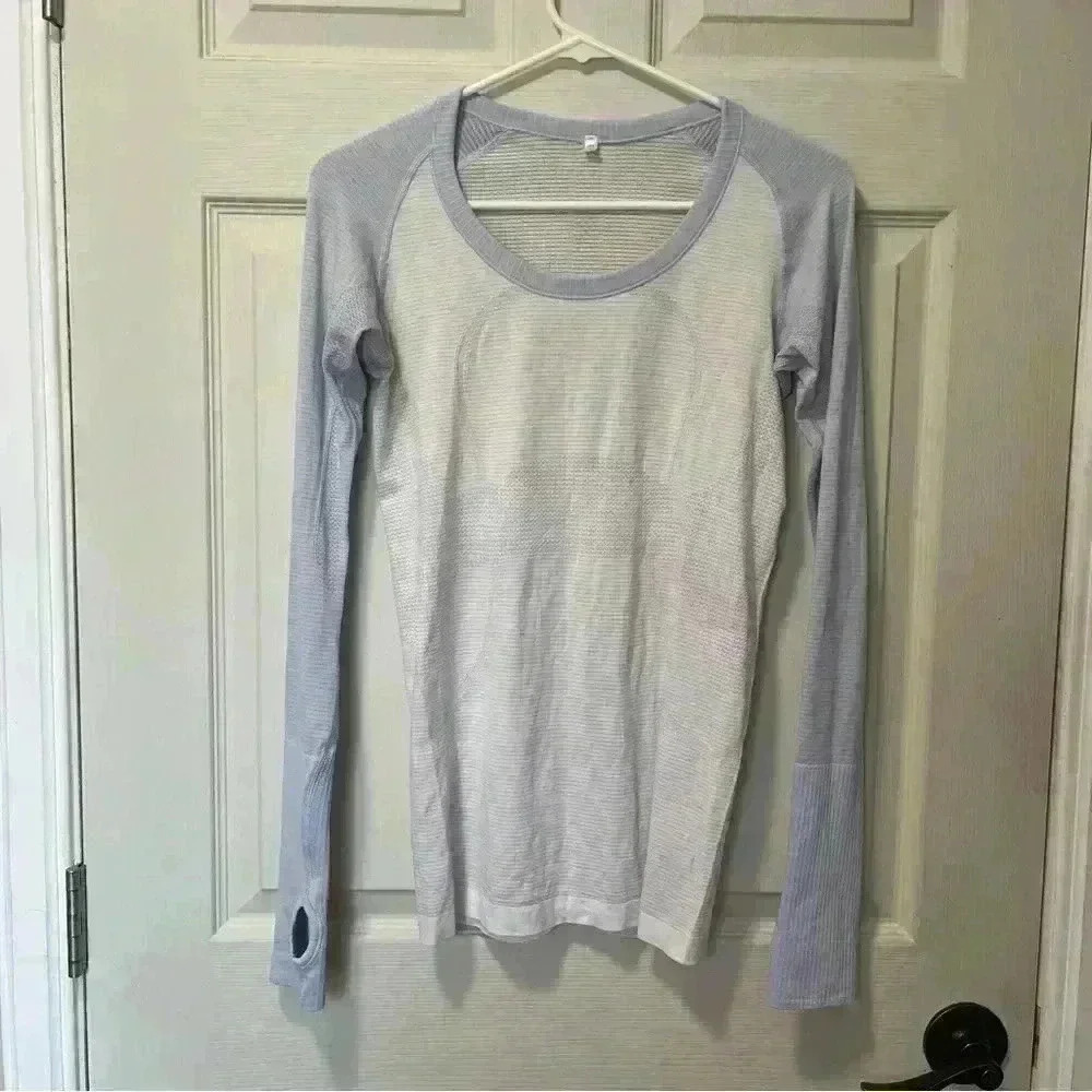 Luluemon Women's Swiftly Tech White And Blue Long Sleeve Sz 6